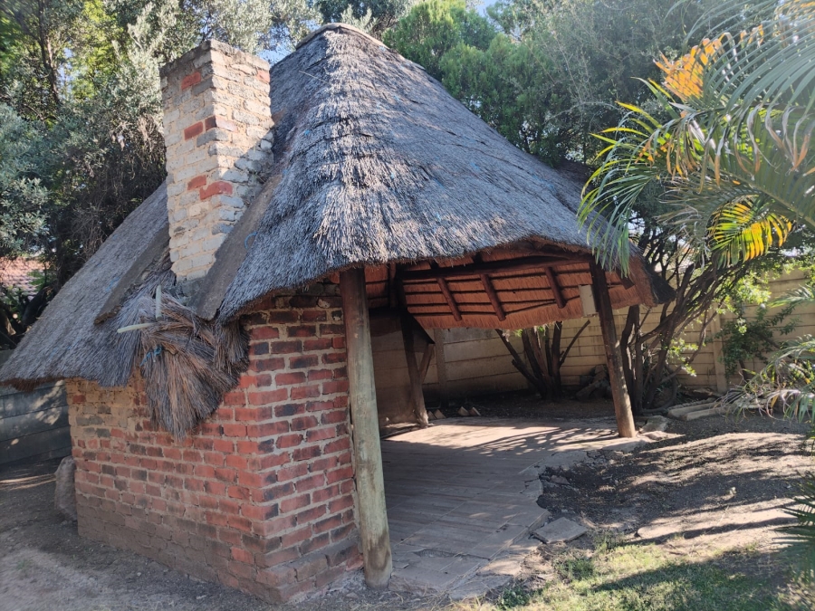 3 Bedroom Property for Sale in Rustenburg Central North West